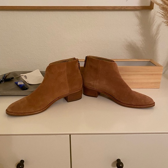 Soludos Venetian Bootie in Tan Suede - Picture 2 of 7